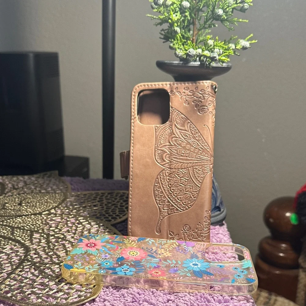 Butterfly Embossed Wallet Phone Case - Tan